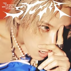 Ten - Stunner (Photobook)