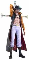 PREORDER - One Piece Premium PVC Figure Dracule Mihawk (The Brush) 34 cm
