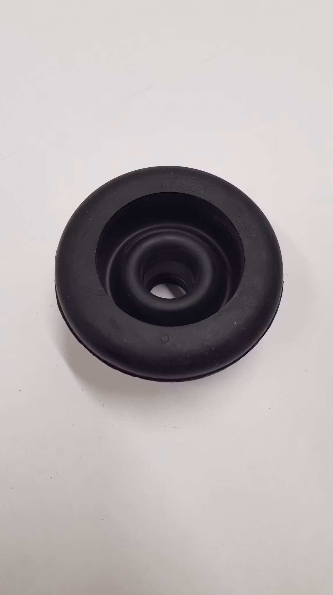 Gummi Genomföring 55mm