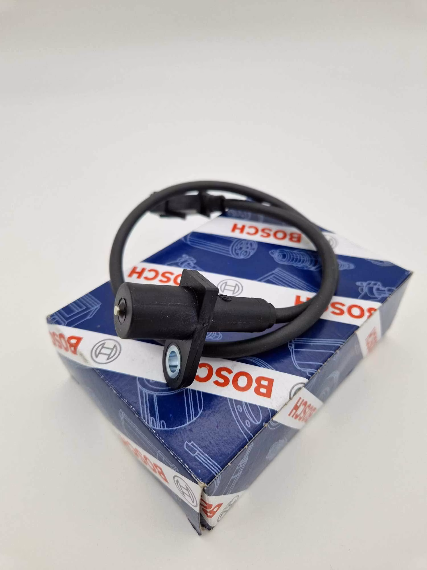 Bosch Vevaxelgivare Volvo 2,7,900