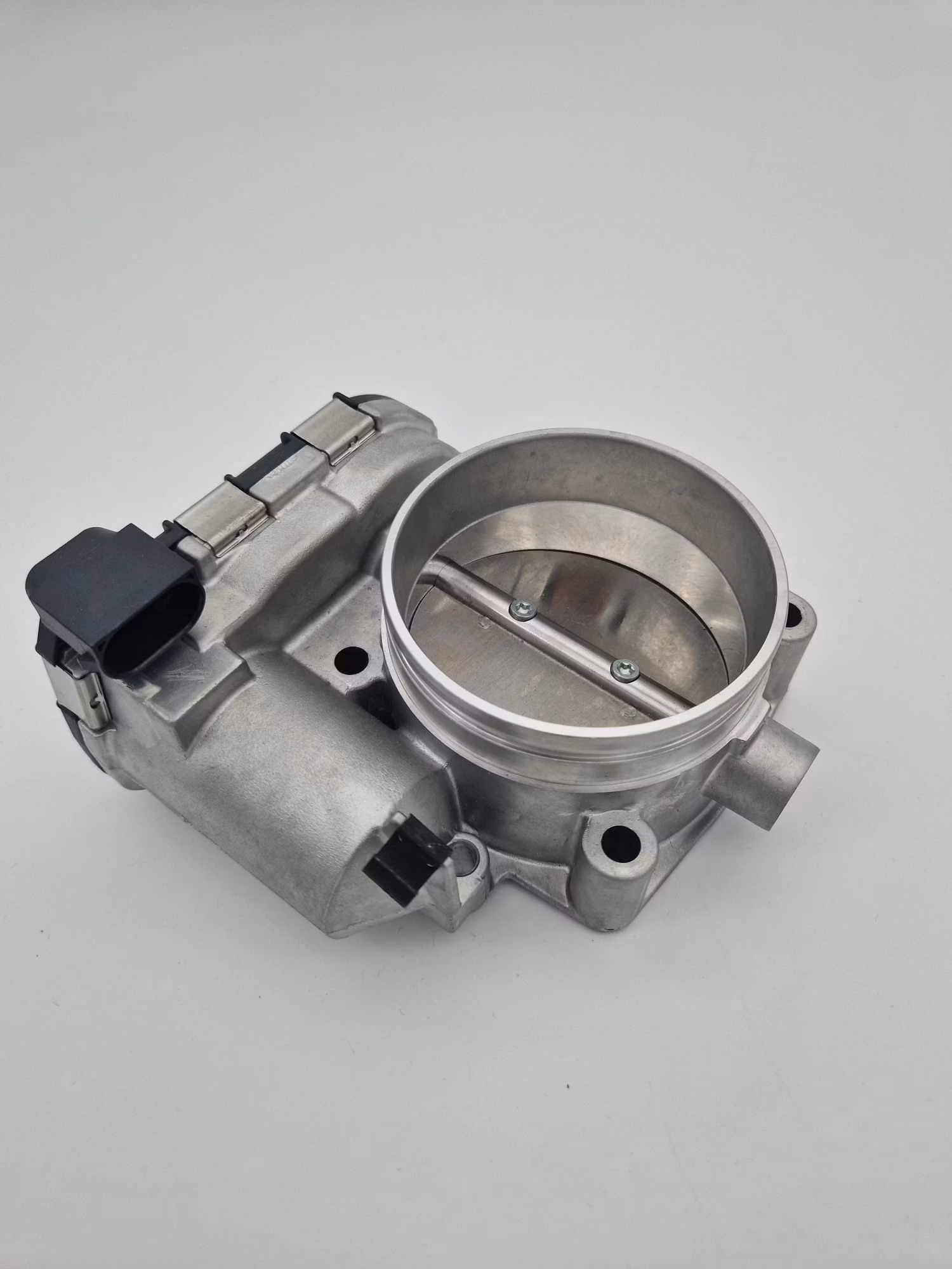 Bosch Elektroniskt Gasspjäll 74mm