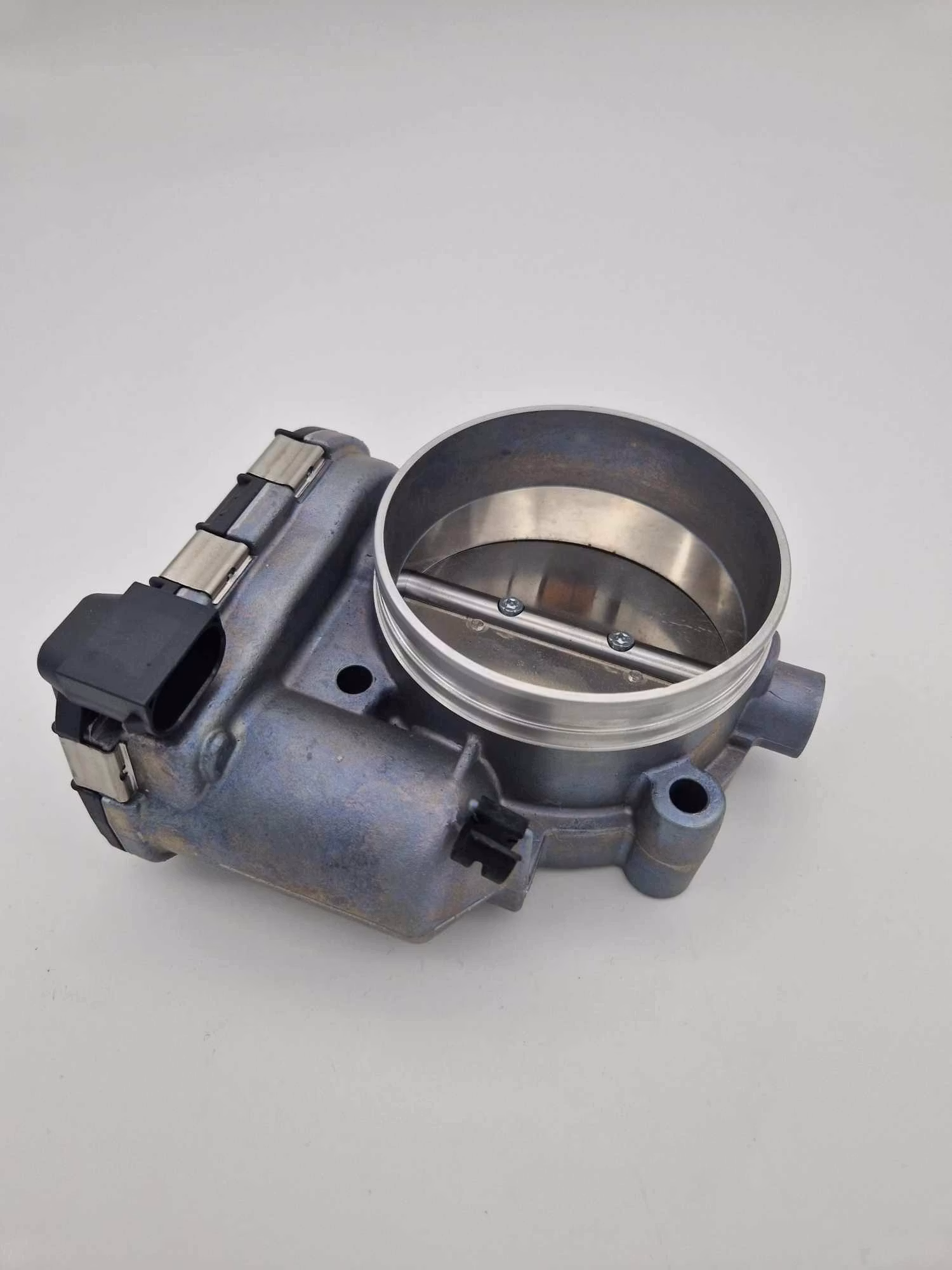 Bosch Elektroniskt Gasspjäll 82mm