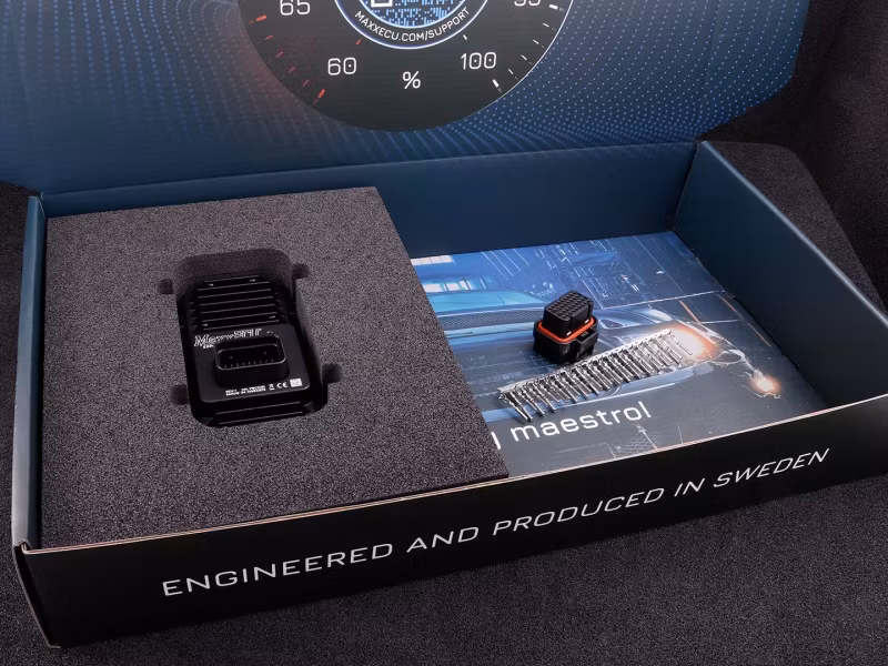 MaxxECU Expandering modul, med kontaktdon och terminaler