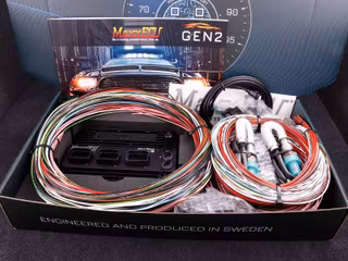 MaxxECU GEN2 TRACK, med dubbla LSU 5.2, installationskit med öppen kabelhärva