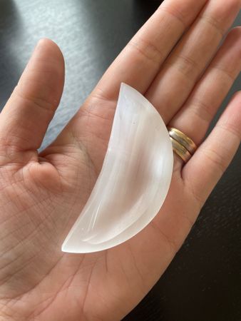 Selenitskål mån formad