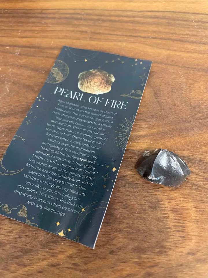 Pearl of fire tektit