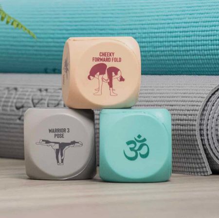 Yoga tärningar duo spel