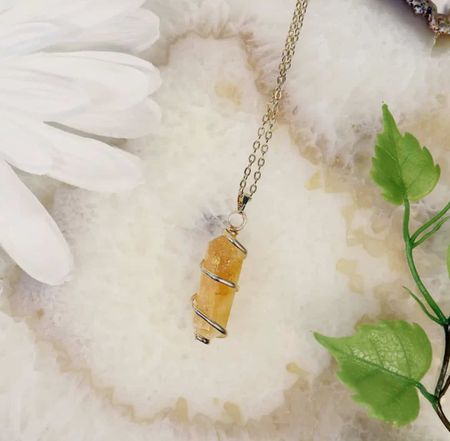 Halsband snurrad silver med citrin kristall