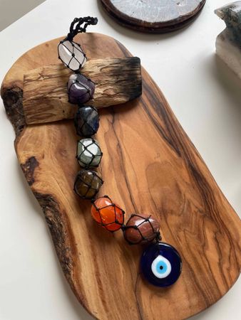 Stenhängare chakra tumlade stenar