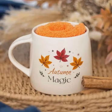 Höstmagi mugg med orange strumpor
