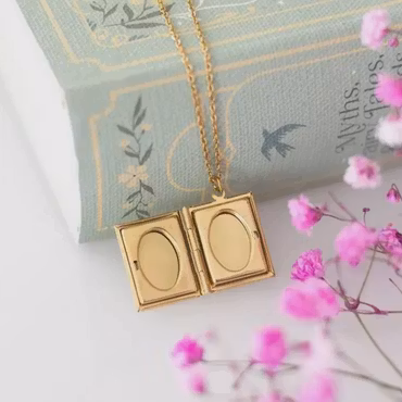 Halsband lover of books