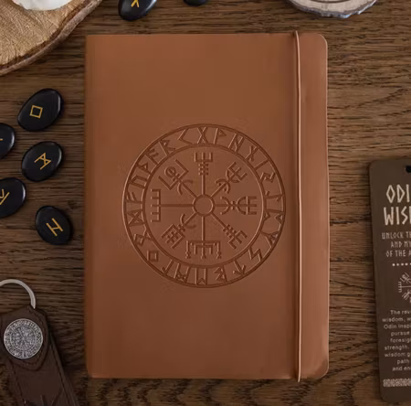 Anteckningsbok i konstläder vegvisir