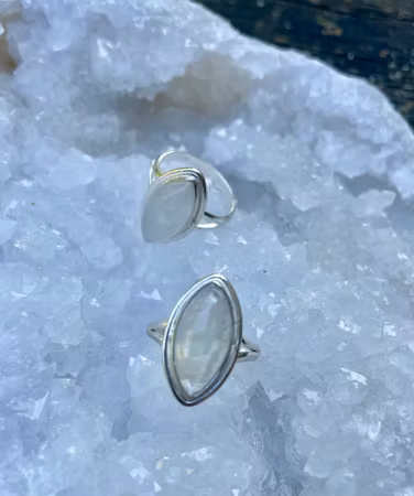 Silverring marquise slipad månsten