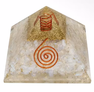 Orgonit pyramid med Opalite och koppar
