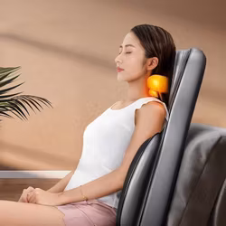 Ultimat Avslappning med Vår Helkropps Massagestol