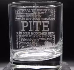 Graverat Whiskeyglas Pite