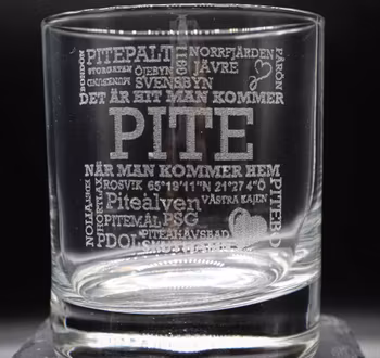 Graverat Whiskeyglas Pite