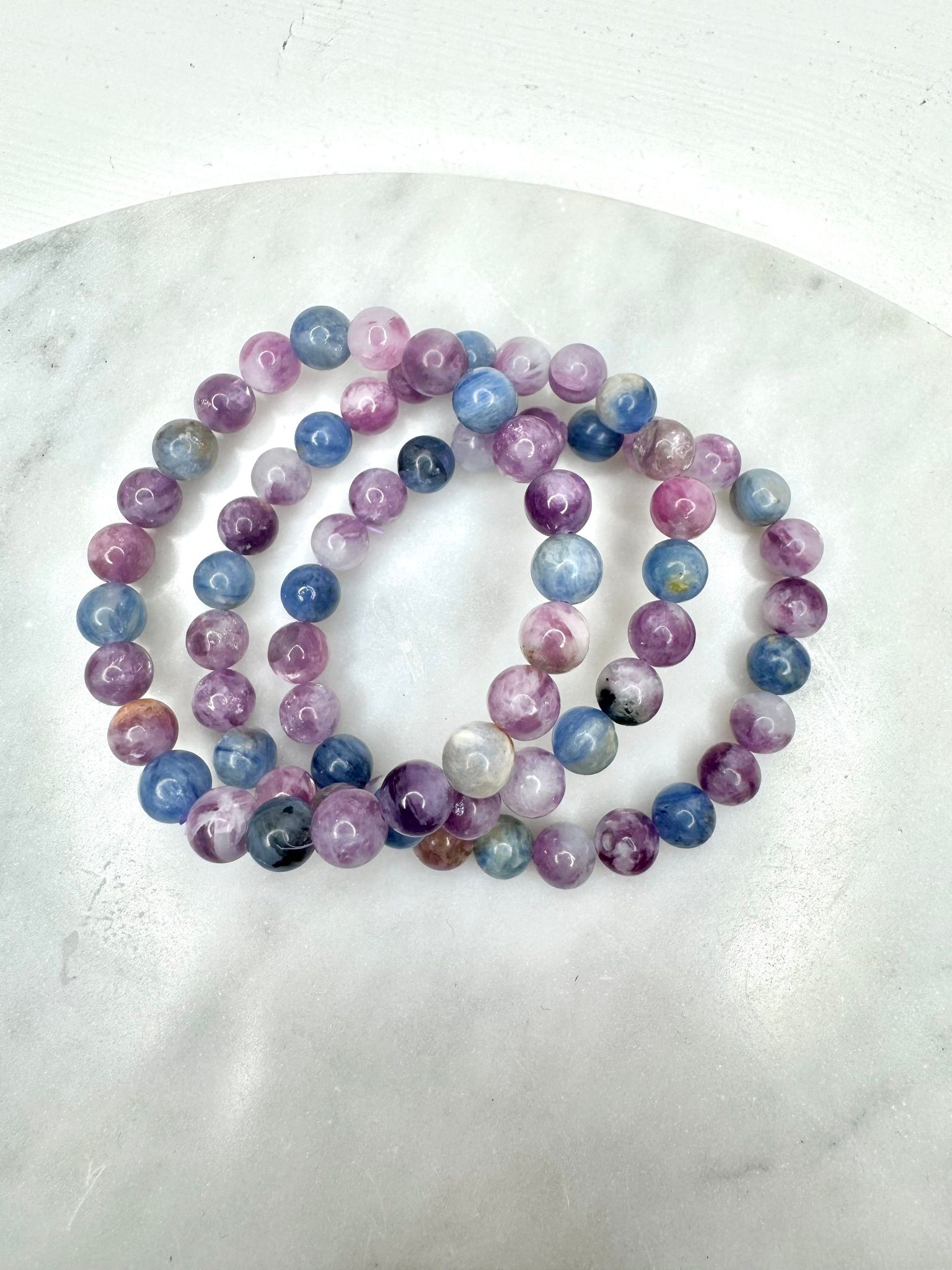 Gemmy lepidolite/kyanit