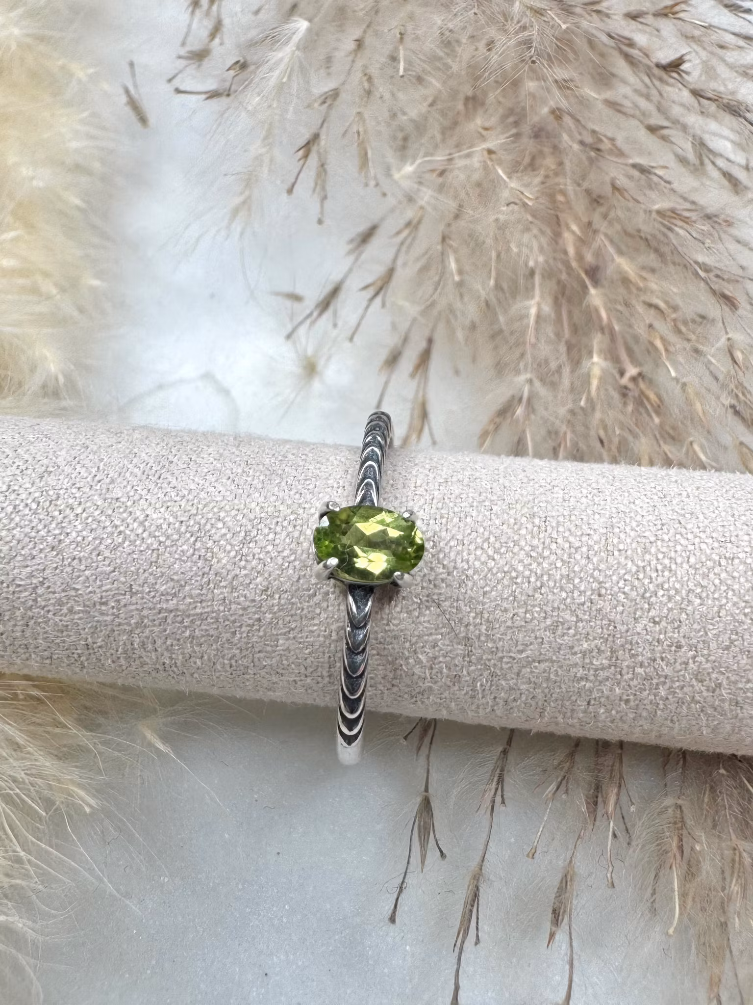 Silverring med peridot
