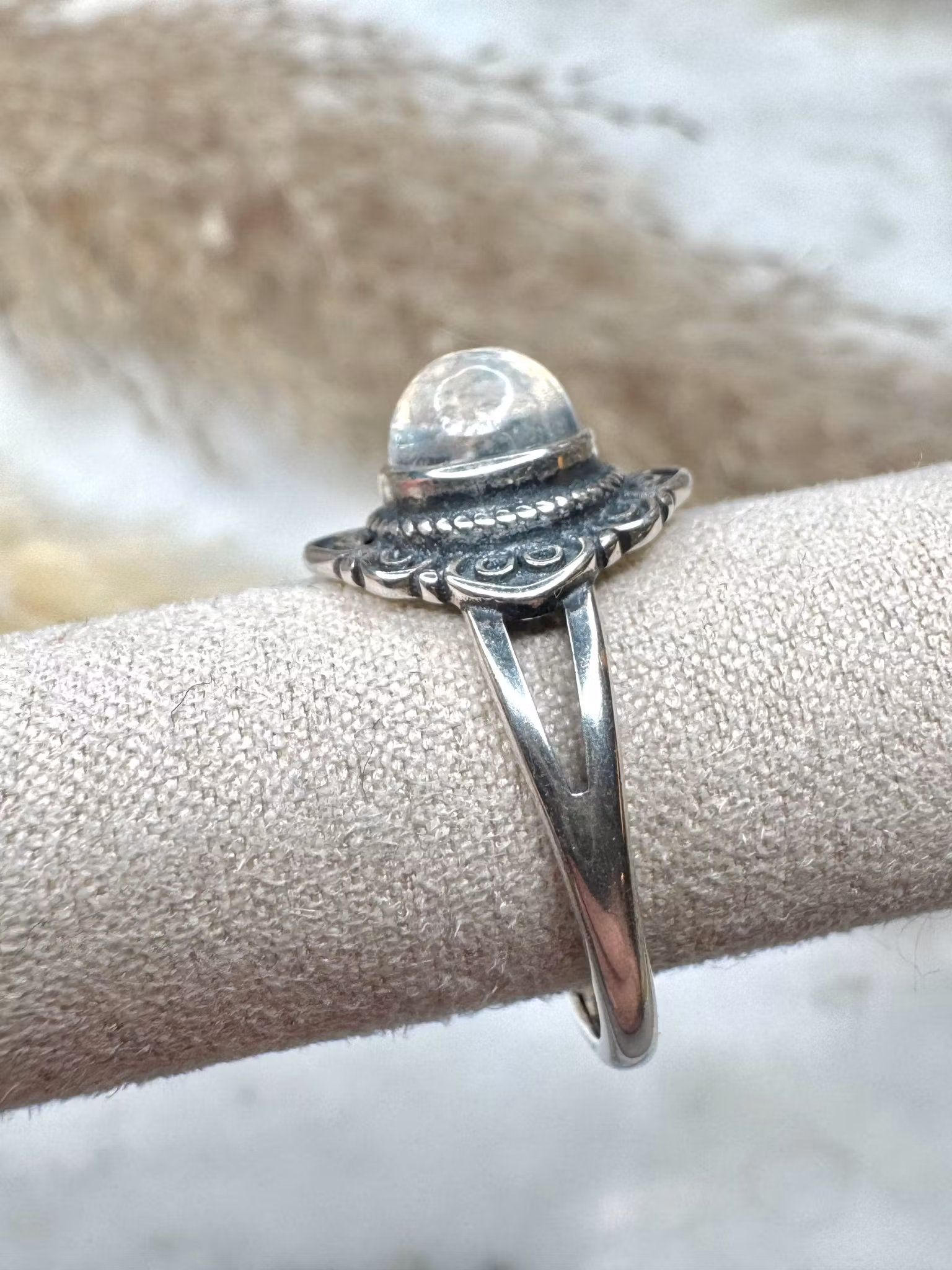 Silverring månsten