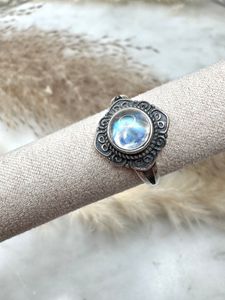 Silverring månsten