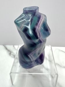 Kvinnokropp i fluorit