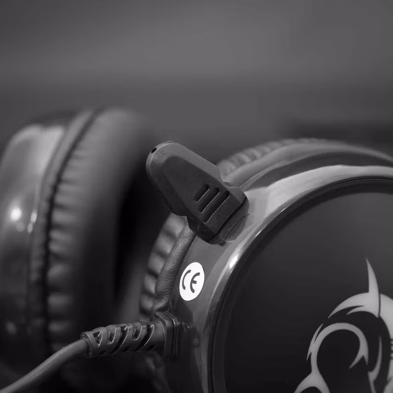 White Shark MARGAY On-Ear Spelheadset Svart