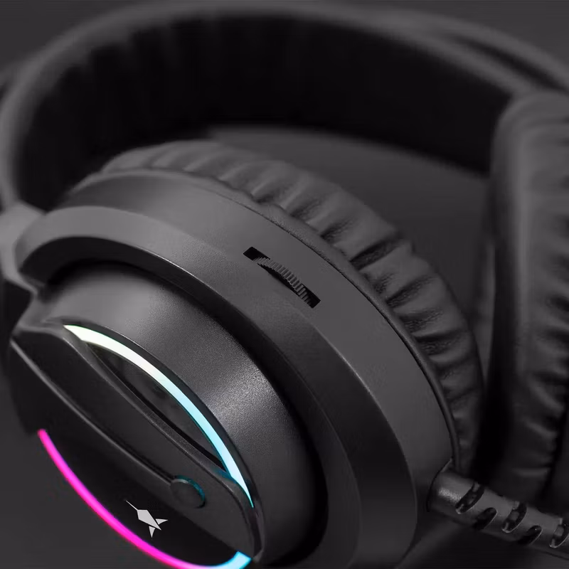 White Shark WOLF On-Ear Spelheadset Svart