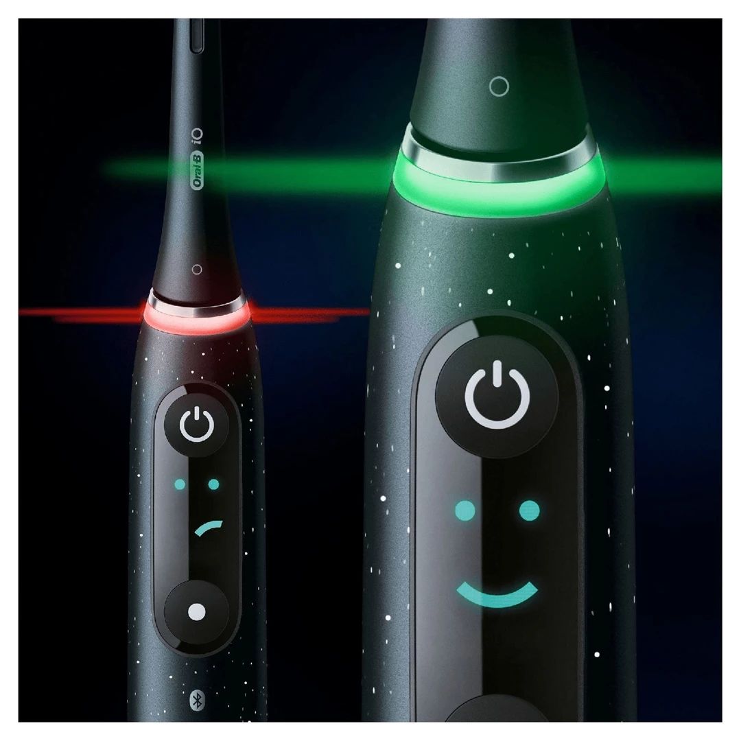 Oral-B iO Series 10 Cosmic Black eltandborste med AI-teknik