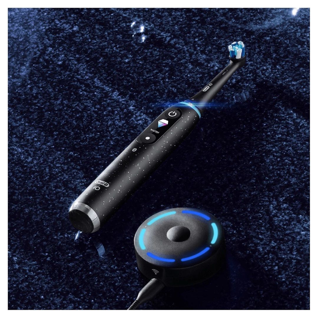 Oral-B iO Series 10 Cosmic Black eltandborste med AI-teknik