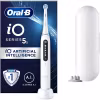 Oral B Eltandborste iO serie 5 vit