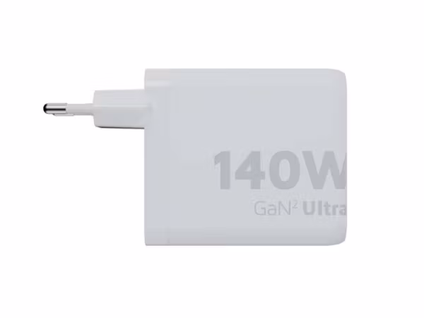 Xtorm 140W GaN2 Ultra Hemladdare 3xUSB-C/USB-A Vit