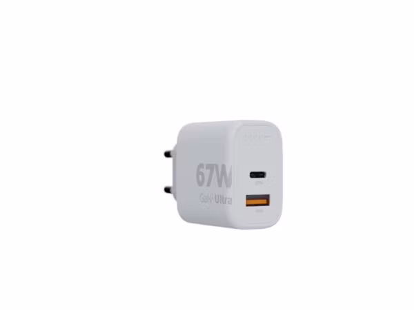 Xtorm 67W GaN2 Ultra Hemladdare USB-C PD/USB-A Vit