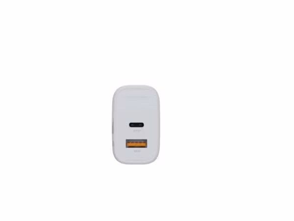 Xtorm 67W GaN2 Ultra Hemladdare USB-C PD/USB-A Vit