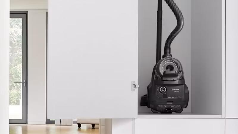 Bosch Serie 4 BGC21X300 cylinderdamssugare 2 liter svart