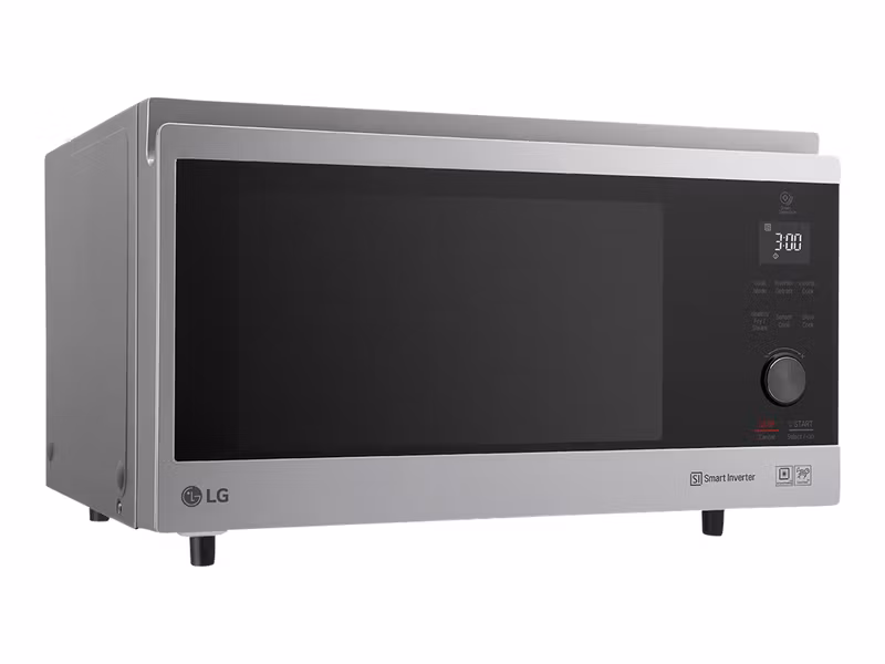 LG NeoChef Mikrovågsugn med varmlftsugn och grill Fritstående 1100W 39liter Noble silver