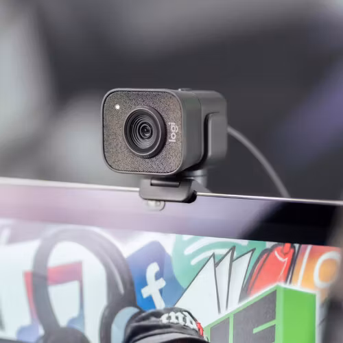 Logitech StreamСam webcam