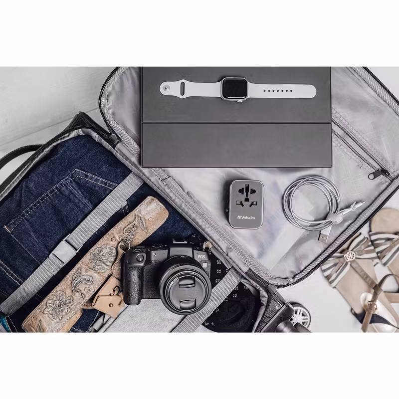 Verbatim universal travel adapter UTA-04, travel plug (black/silver, 3x USB-A, 2x USB-C)