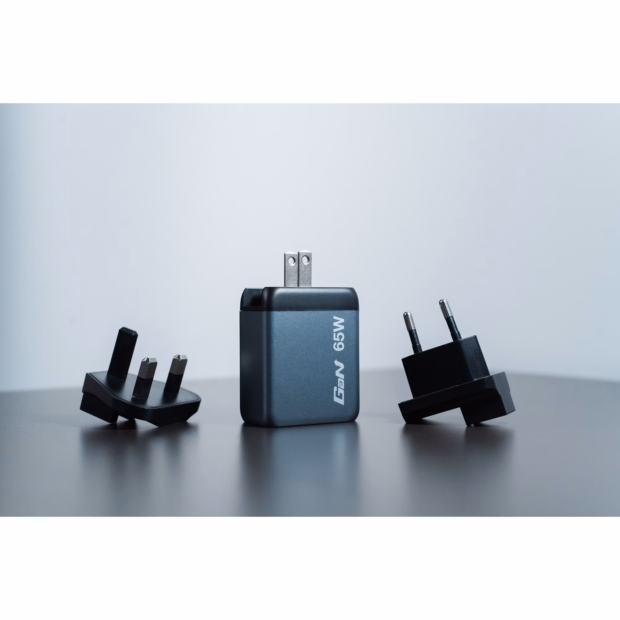 Verbatim GaN laddare 65W 1x USB-A 2x USB-C