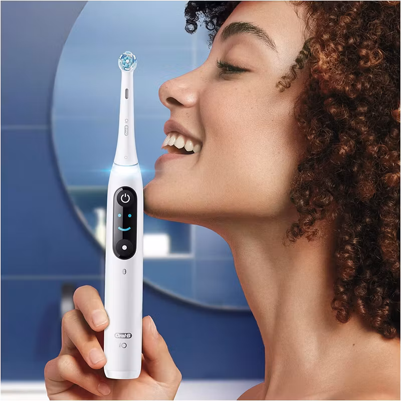 Oral-B Eltandborste iO9N Vit