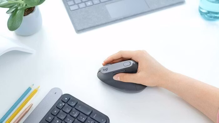 Logitech MX Vertical Wireless Mus Svart