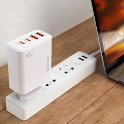 Dudao A65EU Supersnabb Adapter 65Watt GaN 2xUSB-C + 2xUSB-A Vit