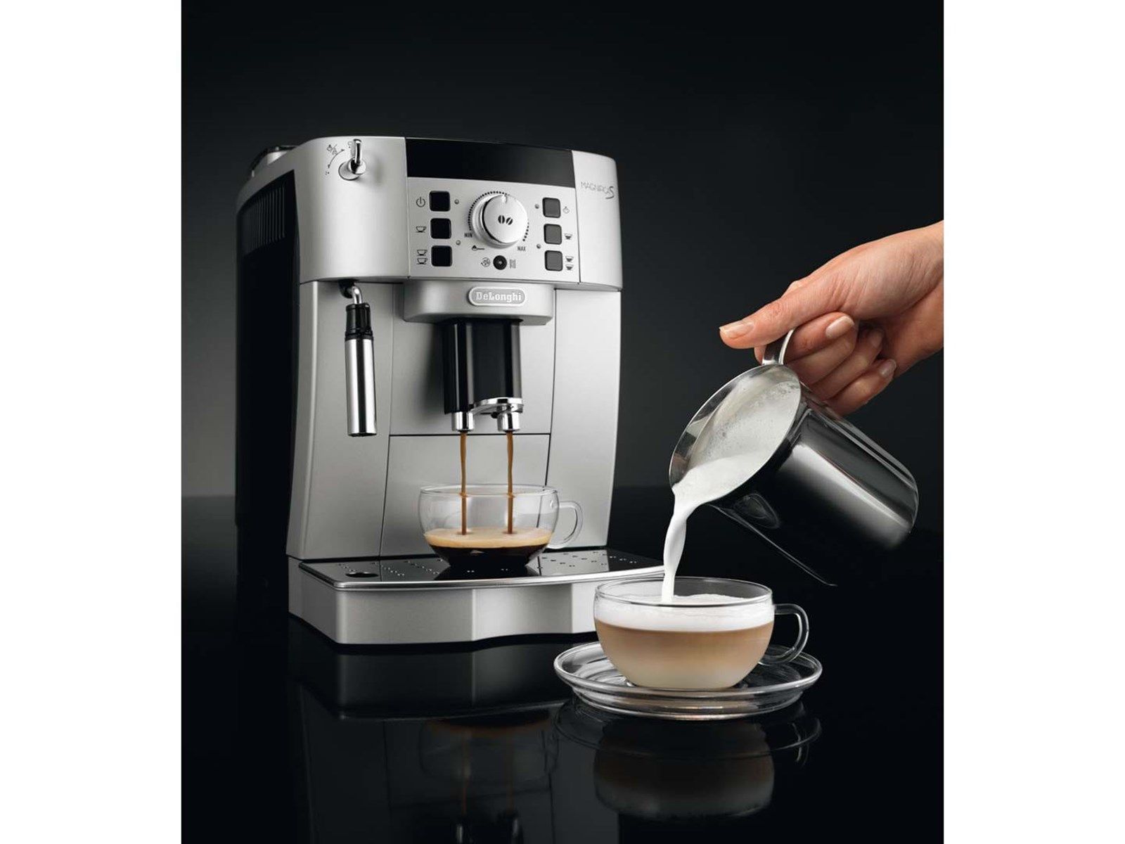 DeLonghi De'Longhi Magnifica S ECAM 22.110.SB Automatisk kaffemaskin