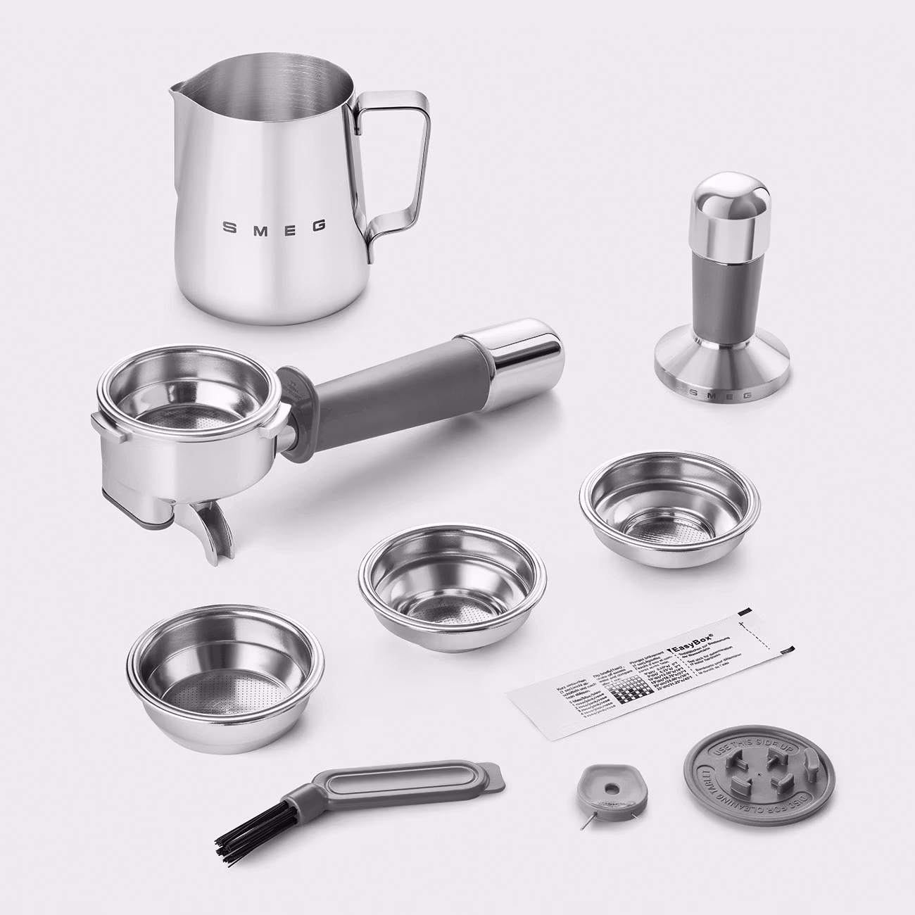 Smeg EGF03WHEU Helautomatisk Kaffemaskin Svart