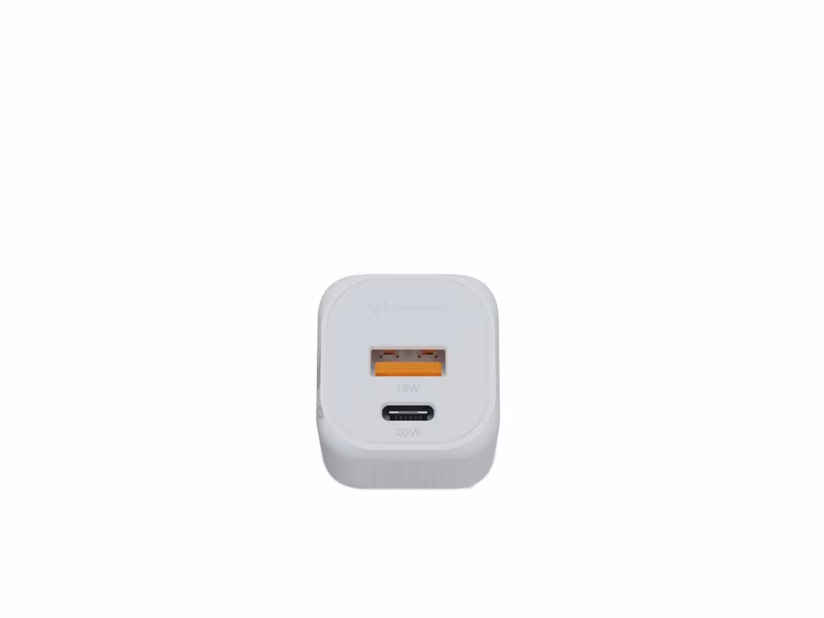 Xtorm 20W GaN2 Ultra Hemladdare USB-C PD/USB-A Vit