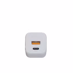 Xtorm 20W GaN2 Ultra Hemladdare USB-C PD/USB-A Vit