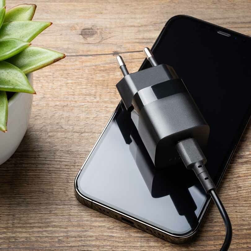 FIXED Super Snabb Mini Hemladdare USB-C PD 25W Svart