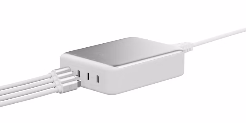 Linq 240W GaN2 Ultra Bordsladdare 4x140W USB-C Vit/Silver