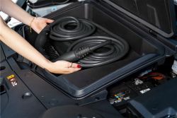 LAPP Typ 2 laddkabel för elbil självindragande upp till 22 kW 7m Svart