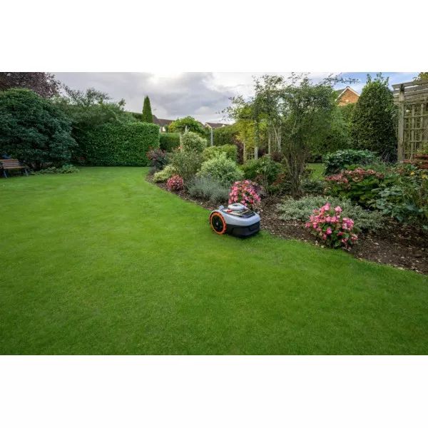 Segway Navimow Robotic Mower i105 Smart Robotgräsklippare